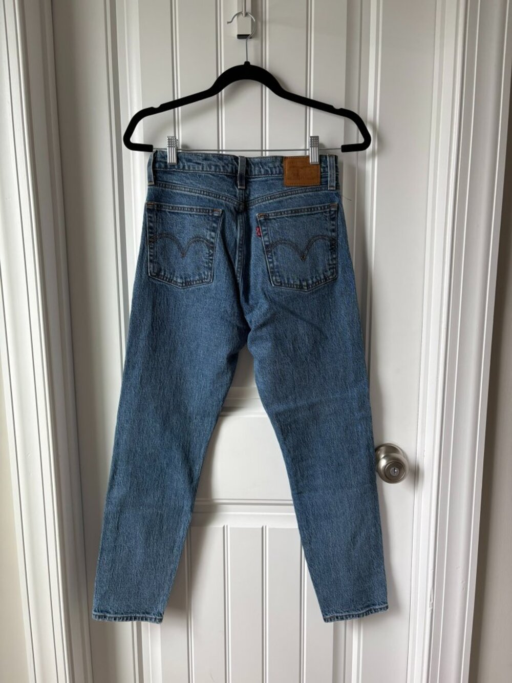 Levi's High Rise Button Fly Straight Leg Jeans Medium Wash Size 27 - Picture 6 of 8